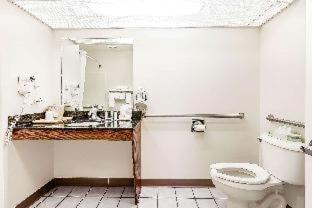 Gallatin Hotel | Quality Inn Gallatin-Nashville Metro