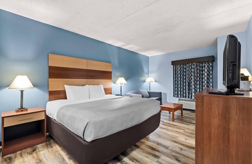 Lupton City Hotel | Quality Inn Hixson - Chattanooga