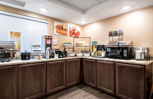 Ithaca Hotel | Quality Inn Ithaca - University Area