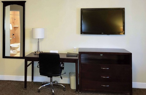 Ontario Hotel | Quality Inn Ontario Airport Convention Center