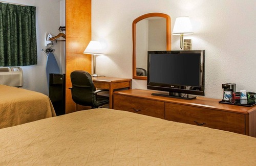 Indianapolis Hotel | Quality Inn South