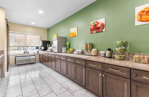 Salt Lake City Hotel | Quality Inn & Suites Airport West