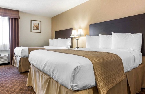 Greensboro Hotel | Quality Inn & Suites Coliseum