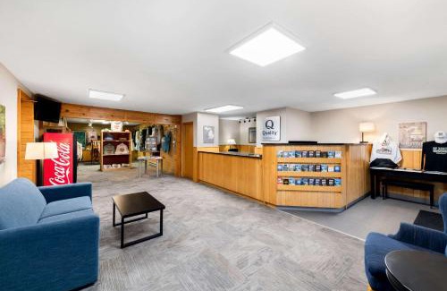 Munising Hotel | Quality Inn & Suites Munising