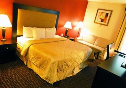 Morrisville Hotel | Quality Inn & Suites NJ State Capital Area