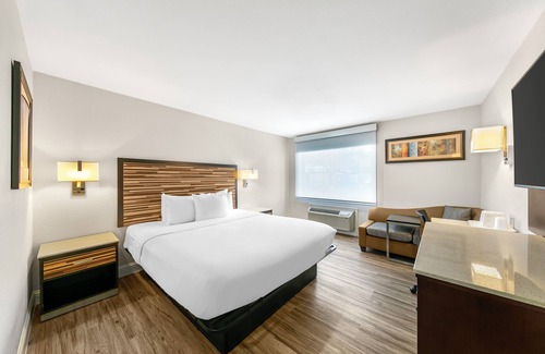 Central Sacramento Hotel | Quality Inn & Suites Sacramento Downtown Area