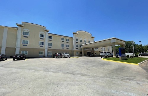 Ardmore Hotel | Quality Inn & Suites