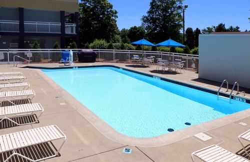 Cranberry Township Hotel | Quality Inn Cranberry Township
