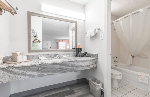 Fayetteville Hotel | Quality Inn