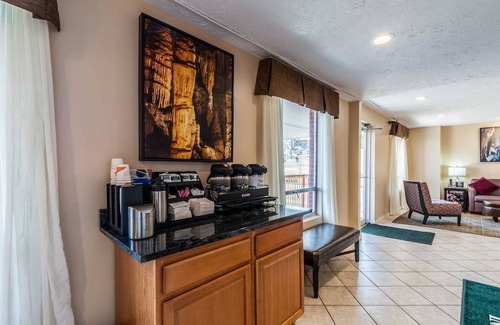 Luray Hotel | Quality Inn