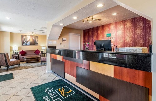 Luray Hotel | Quality Inn