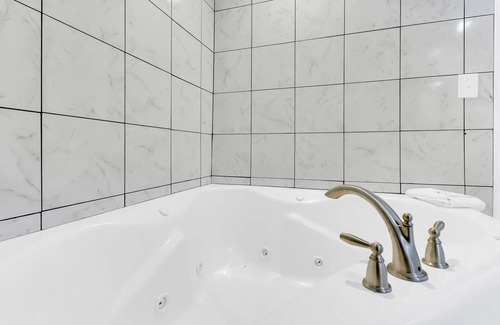 Salisbury Hotel | Quality Inn