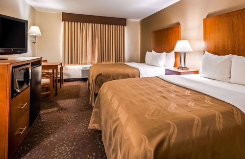 Tomah Hotel | Quality Inn