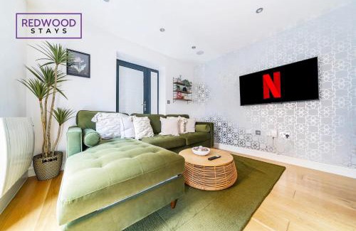 Camberley Apartamento | Quality Serviced Apartments in Camberley Town Centre, Free WiFi By Redwood Stays
