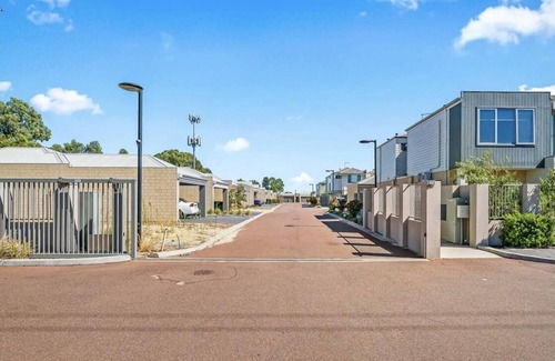 Ferndale Casa | Quality Stay in Perth