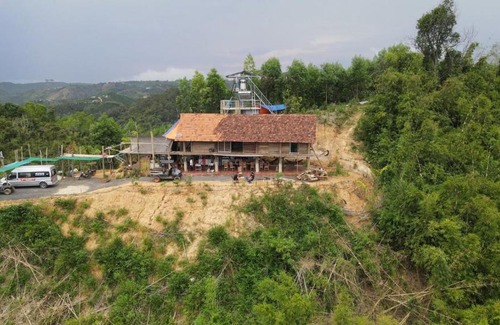 Dak Glong Chalet De Esquí | Quang Khe Retreat