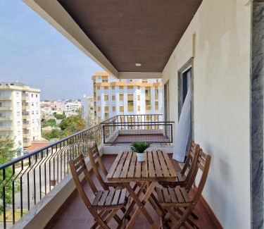 Cavacos Apartamento | Quarteira flat AC balcony and view
