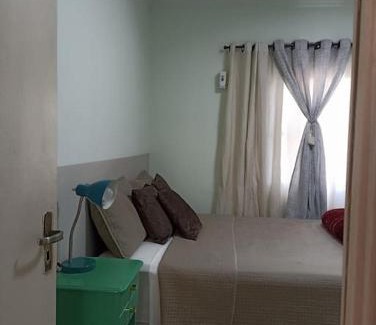 Maringa Casa | Quarto 1 para mulher