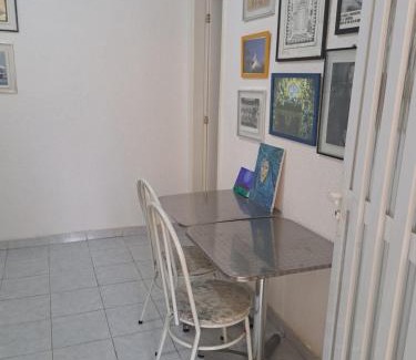 Jardim Guanabara Casa | Quarto Com Banheiro Independente
