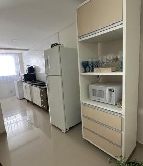 Ze Amandio Otro | Quarto Compartilhado Bombinhas