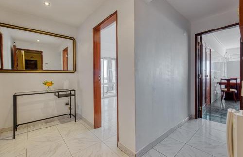 Santa Iria de Azoia Casa | Quarto duplo com vista rio num apartamento partilhado