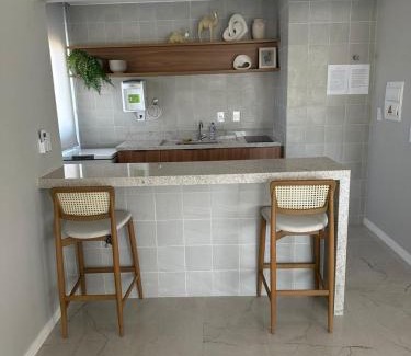 Ondina Apartamento | Quarto e sala em Ondina, Salvador, Bahia, decorado