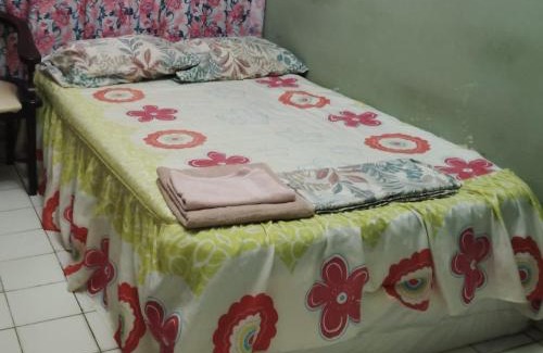 Compensa Casa | Quarto em casa compartilhada