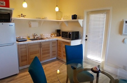 Cockburn Town Apartamento | QUEEN ANGEL Beautiful Studio Suite, a few steps from the ocean,Grand Turk Island
