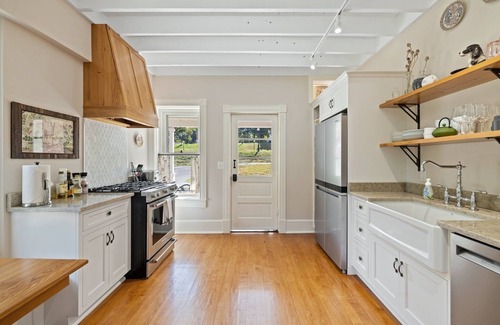 Bolivar Casa | Queen Anne Gem in Historic Harpers Ferry!