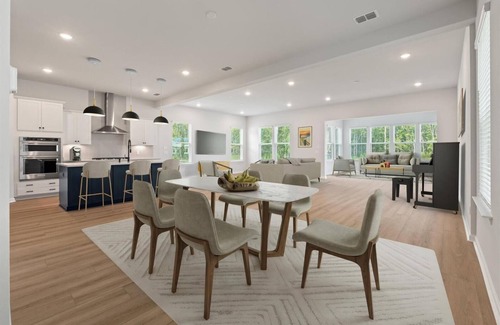 West Ashley Casa | Queen Bedroom with En Suite-Shared 4BR House