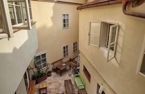 Prague 1 Apartamento | Queen Bee house. Johan studio