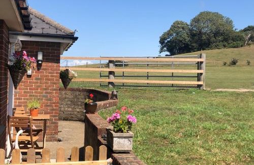 Sandown Casa | Queen Bower Farm Lodge