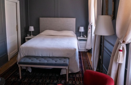 Saint-Julien Otro | Queen-De Lujo-Baño Privado-Vineyard view-chambre grise