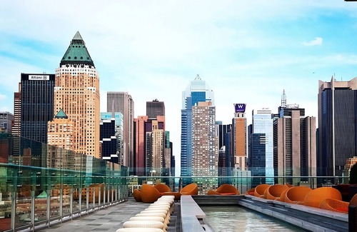 Hell's Kitchen Hotel | Queen Deluxe Room! Pet-Friendly, Parking, Bike Rental! Close to Pier 84!