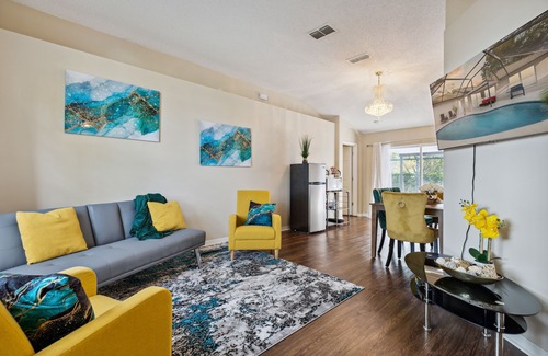 Ocoee Apartamento | Queen Guest Suite with Pool View and Nearby Lake