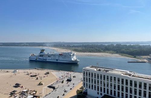 Alt-Travemunde/Ronnau Apartamento | Queen Josefine, 3-Zimmer-Eckwohnung mit Trave- und Meerblick