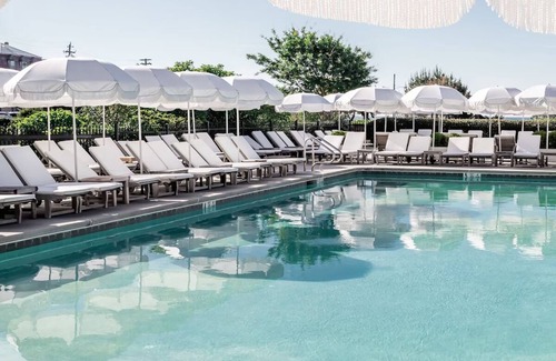 Green Creek Casa | Queen Room at The Star Inn | Cape May Gem, Beachfront, Perfect Stay on Perry