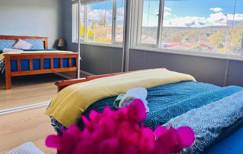 Karabar Casa | Queen Room in share house of De Murray B&B in Centre Queanbeyan & Canberra airport