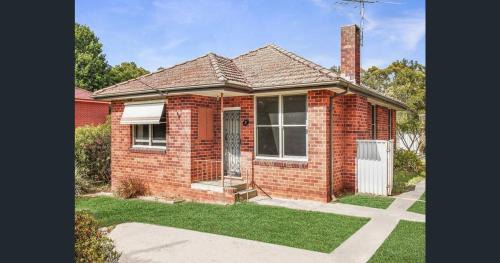 West Ryde Casa | Queen Room in West Ryde Home - E1