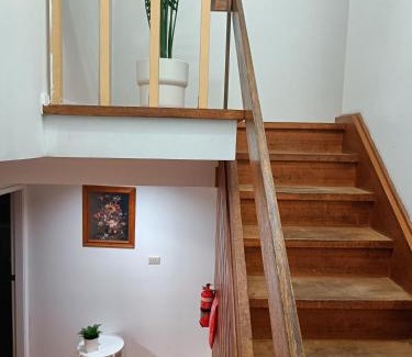 Carlingford Casa | Queen Room near Shopping Mall & Station- NC1