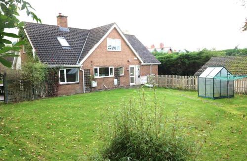 Colwyn Bay Casa | Queen's Cottage