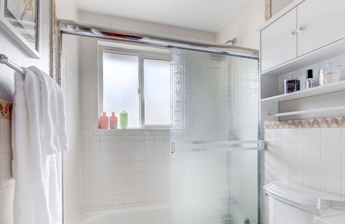 Allendale Area Casa | Queen's Quarter