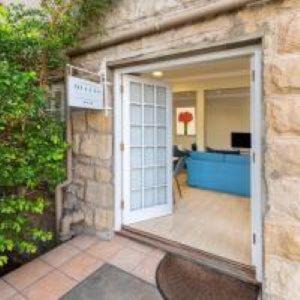 Oudtshoorn Apartamento | Queen's Residences by BON Hotels