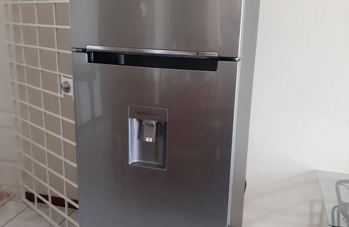 Ocho Rios Apartamento | El lugar de la reina. WiFi, Prkg gratis, piscina, vista, lavadora / secadora