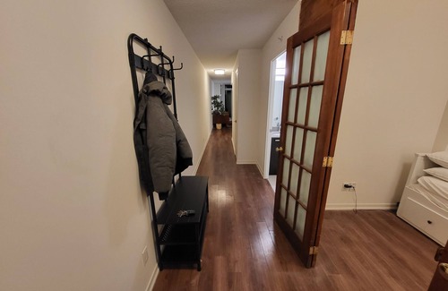 Beaconsfield Village Condominio | Queen st. West lux condo