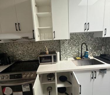 Financial District Casa | Queen Street AC SUITE-Free Wifi& Self Checkin