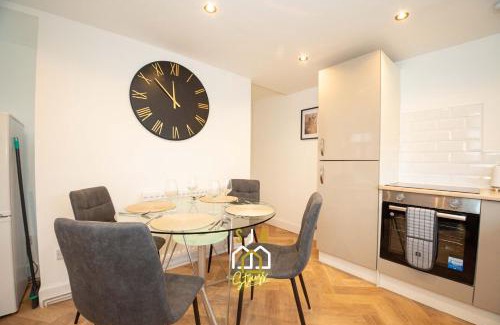 Peterhead Apartamento | Queen Street Stay - SJA Stays - Modern 2 Bed Apartment