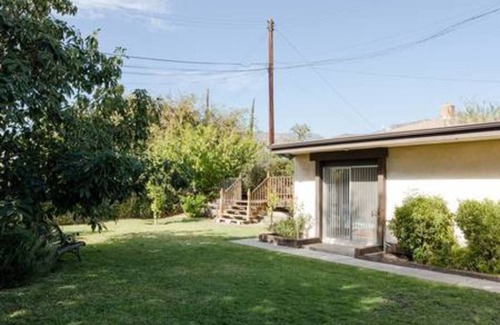 Azusa Apartamento | Secluded Garden at Azusa hills