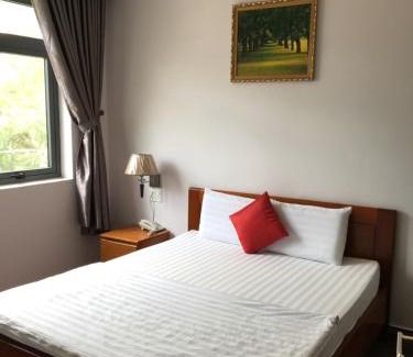 Binh Chanh Hotel | QUEEN VICTORIA Hotel