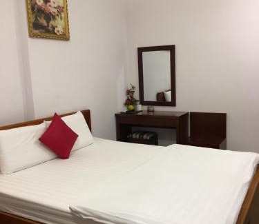 Binh Chanh Hotel | QUEEN VICTORIA Hotel